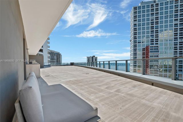 1451 Brickell Ave 904, Miami, FL 33131