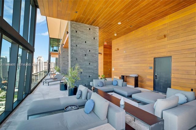 1451 Brickell Ave 904, Miami, FL 33131