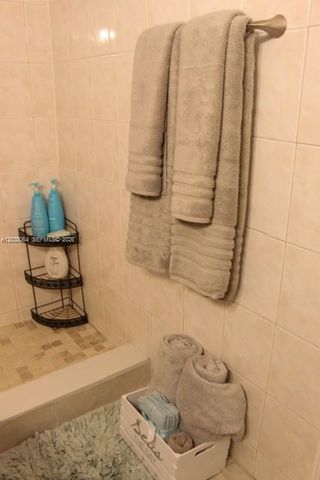 19201 Collins Ave 622, Sunny Isles Beach, FL 33160