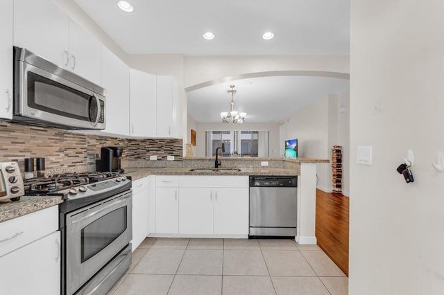 2955 NW 126th Avenue 212-5, Sunrise, FL 33323