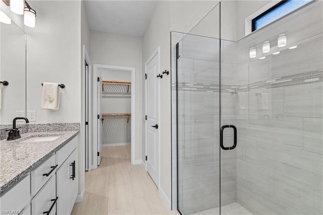 10440 Ventana LN, Naples, FL 34120