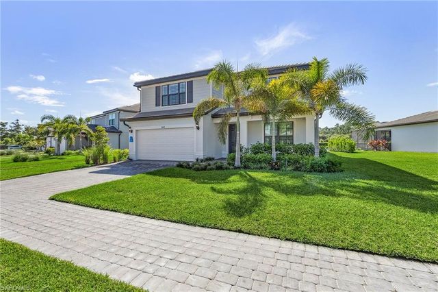 10440 Ventana LN, Naples, FL 34120