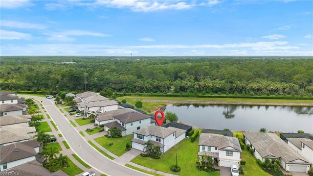10440 Ventana LN, Naples, FL 34120