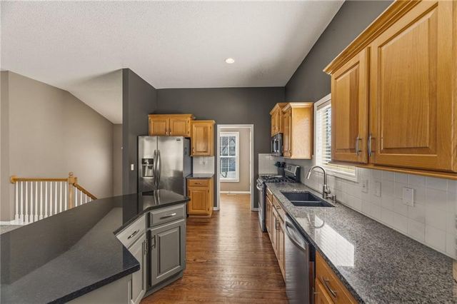 15378 S SHANNAN Lane, Olathe, KS 66062