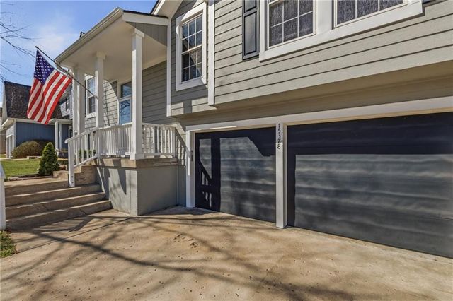 15378 S SHANNAN Lane, Olathe, KS 66062