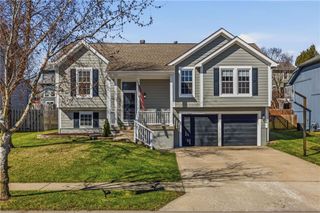 15378 S SHANNAN Lane, Olathe, KS 66062