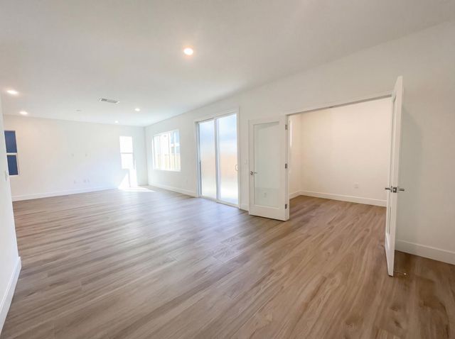 374 N Palm Springs Way, Tracy, CA 95391