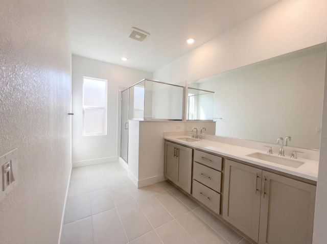 374 N Palm Springs Way, Tracy, CA 95391