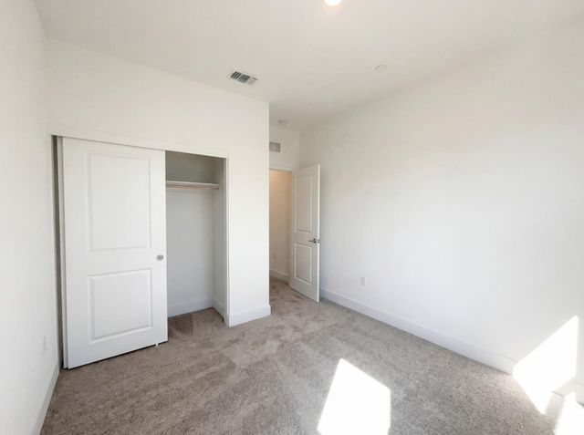 374 N Palm Springs Way, Tracy, CA 95391