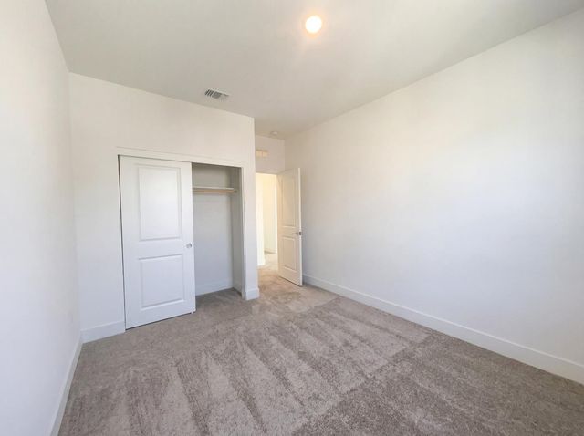 374 N Palm Springs Way, Tracy, CA 95391