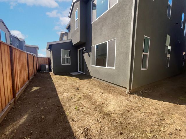 374 N Palm Springs Way, Tracy, CA 95391