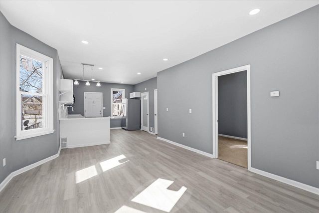 3341 N Richards STREET, Milwaukee, WI 53212