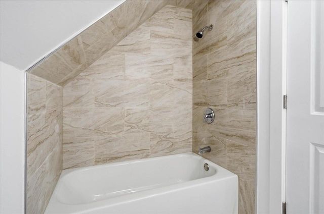 3341 N Richards STREET, Milwaukee, WI 53212