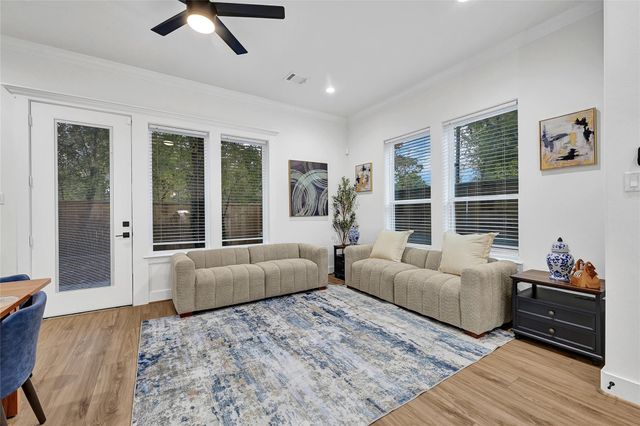 3557 Seabrook Street, Houston, TX 77021