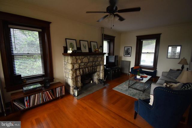 130 PARKER AVE, College Hill, PA 18042