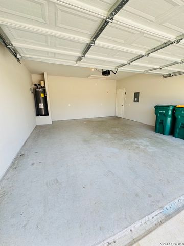 9147 BENNETT FRST, Converse, TX 78109