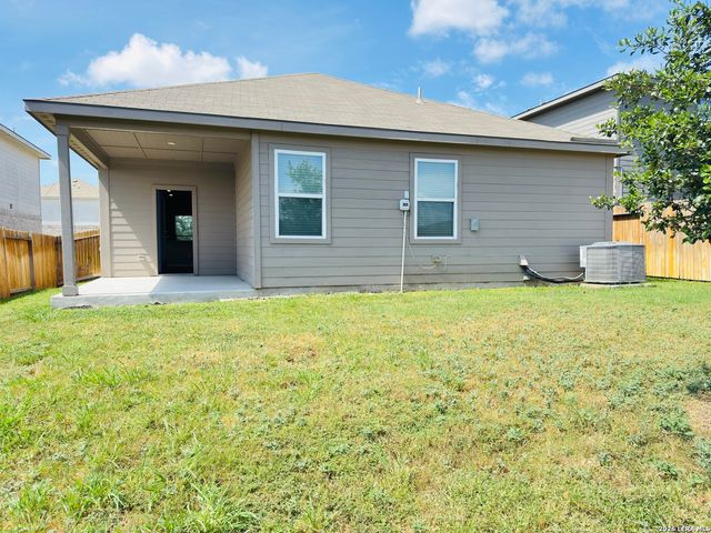 9147 BENNETT FRST, Converse, TX 78109