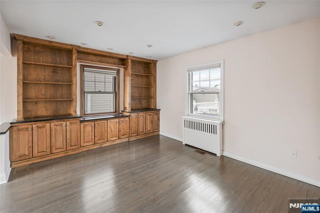 21 Kipp Avenue, Lodi, NJ 07644