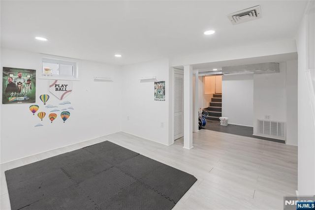 21 Kipp Avenue, Lodi, NJ 07644