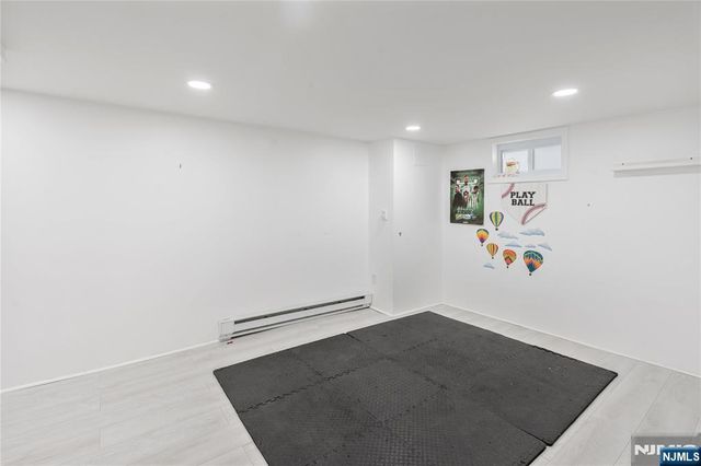 21 Kipp Avenue, Lodi, NJ 07644