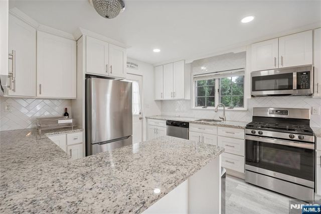 21 Kipp Avenue, Lodi, NJ 07644
