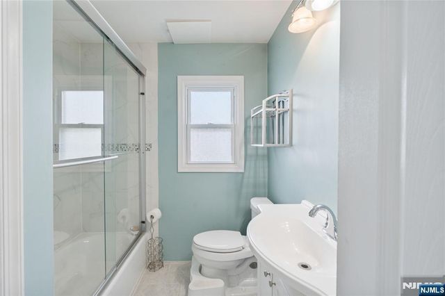 21 Kipp Avenue, Lodi, NJ 07644
