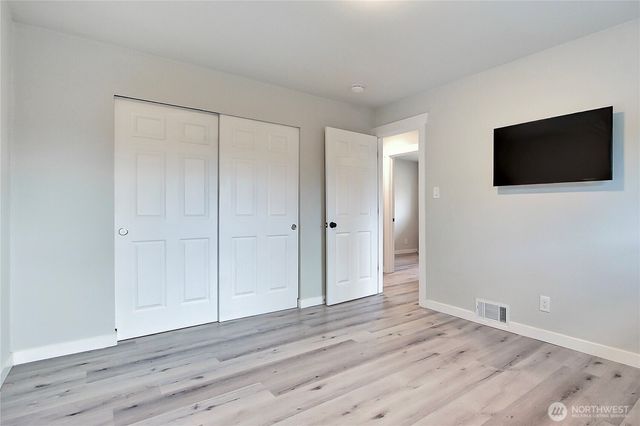 511 S 92nd St, Tacoma, WA 98444