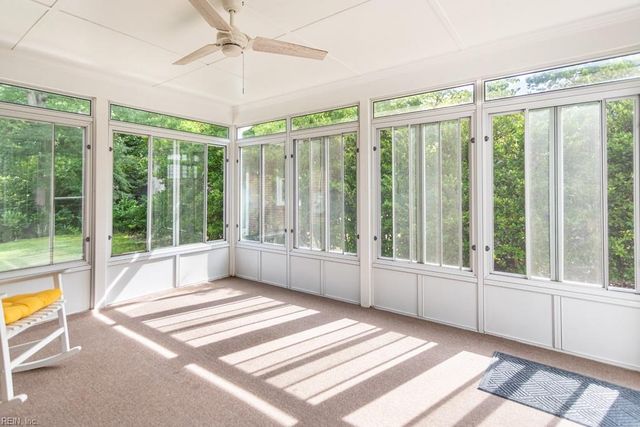 4 Royall PL, Newport News, VA 23606