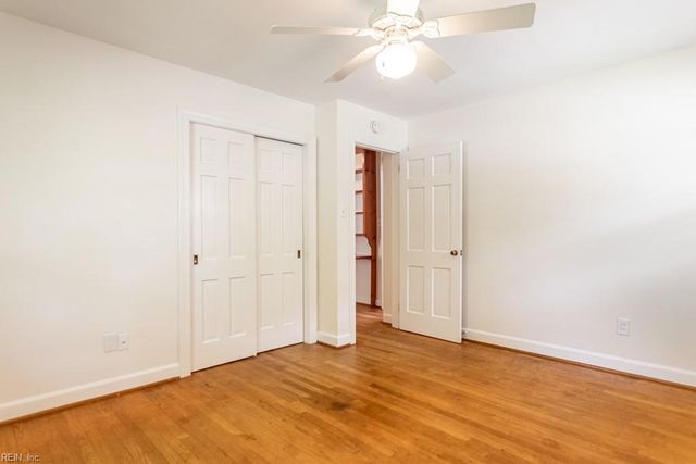 4 Royall PL, Newport News, VA 23606