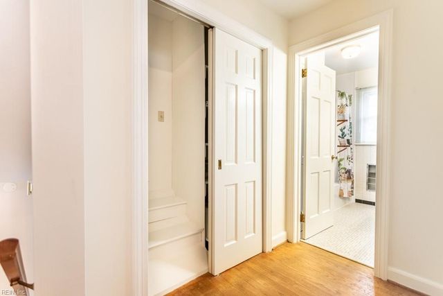 4 Royall PL, Newport News, VA 23606