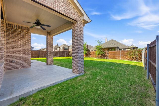 300 Ben Thomas Street, Burleson, TX 76028