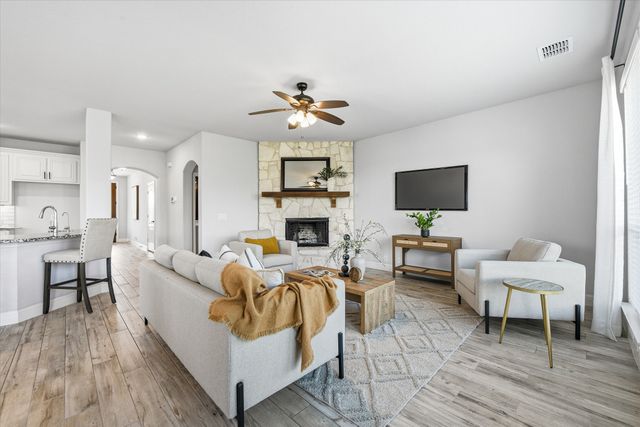 300 Ben Thomas Street, Burleson, TX 76028