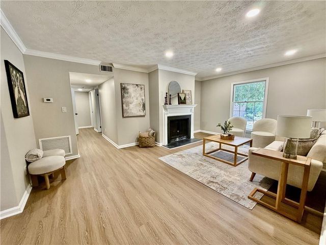 6700 Roswell Road 11D, Atlanta, GA 30328