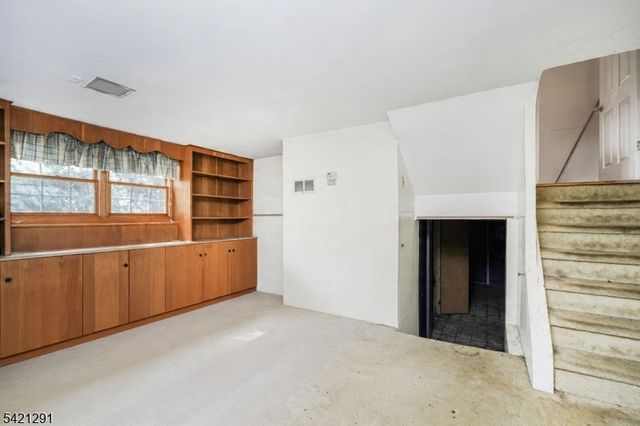 811 Field Ave, Plainfield City, NJ 07060