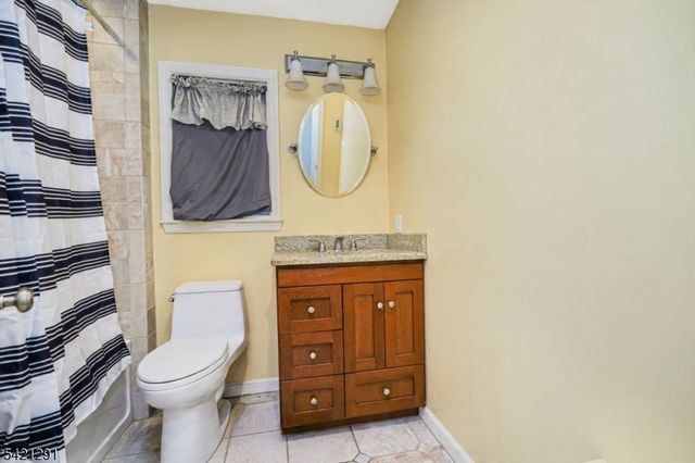 811 Field Ave, Plainfield City, NJ 07060