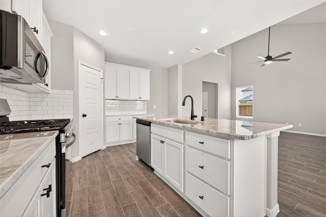 312 Stone Placa, Brookshire, TX 77423