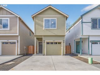 9263 E Burnside St, Portland, OR 97216