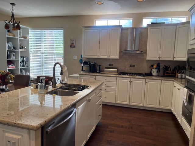 3 Candle Pine Place Place, The Woodlands, TX 77381