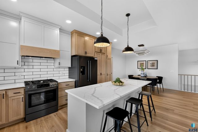 6505 E Fieldview St Street, Sioux Falls, SD 57110