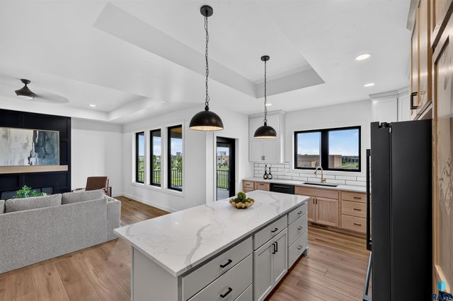 6505 E Fieldview St Street, Sioux Falls, SD 57110