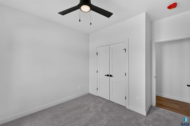 6505 E Fieldview St Street, Sioux Falls, SD 57110