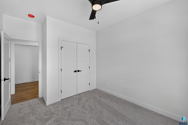 6505 E Fieldview St Street, Sioux Falls, SD 57110
