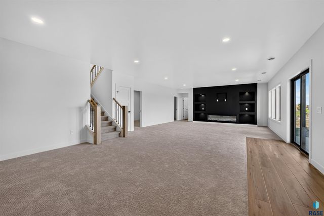 6505 E Fieldview St Street, Sioux Falls, SD 57110