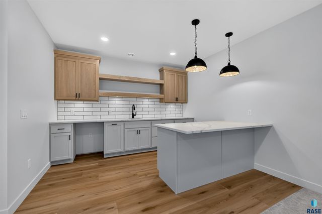 6505 E Fieldview St Street, Sioux Falls, SD 57110