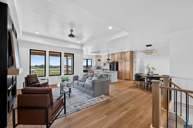 6505 E Fieldview St Street, Sioux Falls, SD 57110