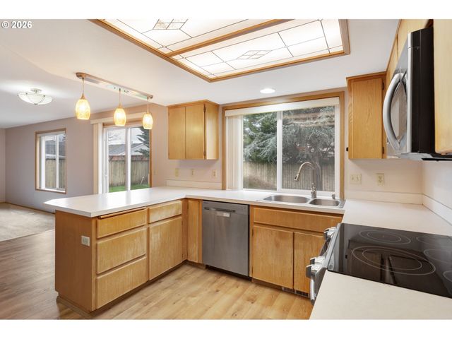 15814 Ne 70TH St, Vancouver, WA 98682