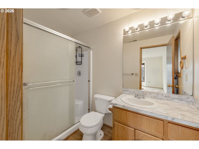 15814 Ne 70TH St, Vancouver, WA 98682