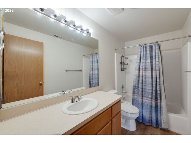 15814 Ne 70TH St, Vancouver, WA 98682