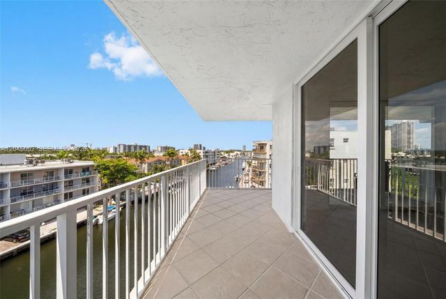 4000 NE 169th St 607, North Miami Beach, FL 33160