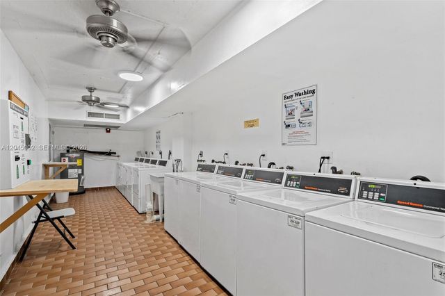 4000 NE 169th St 607, North Miami Beach, FL 33160
